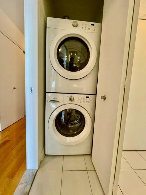 Charmant 3 ½ lumineux au 7e étage a 2 pas du metro Montmorency | 3181734