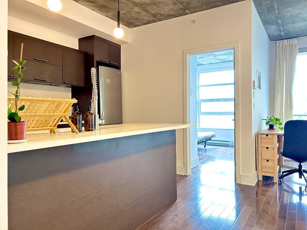 Condo spacieux 3 1/2 à Griffintown - CESSION DE BAIL 1650$/mois | 3181735