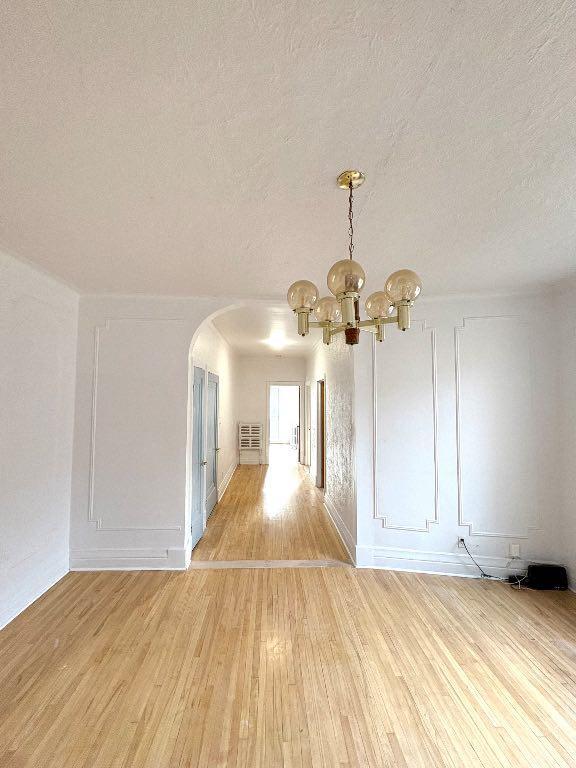 Magnifique appartement 6 ½ lumineux – 4 chambres fermées – Parc Extension | 3181745