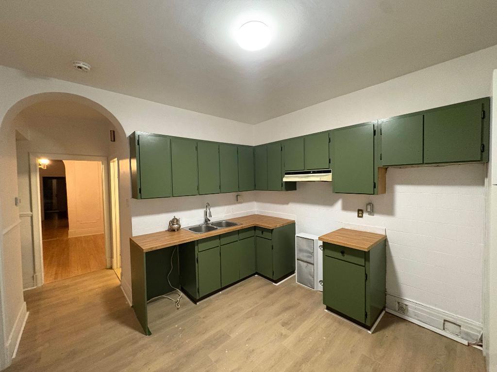 Magnifique appartement 6 ½ lumineux – 4 chambres fermées – Parc Extension | 3181745