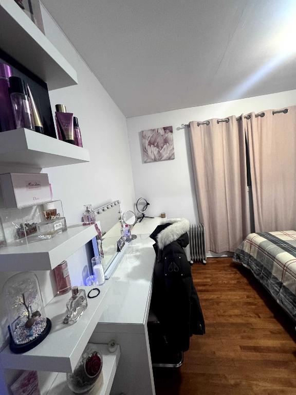 Grand 5 1/2 à louer à Aujou | 3181750