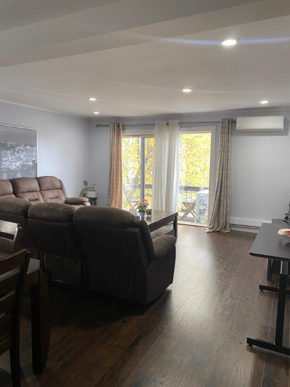 4 1/2 IMMEDIATE - 2E ETAGE - LASALLE | 3181757