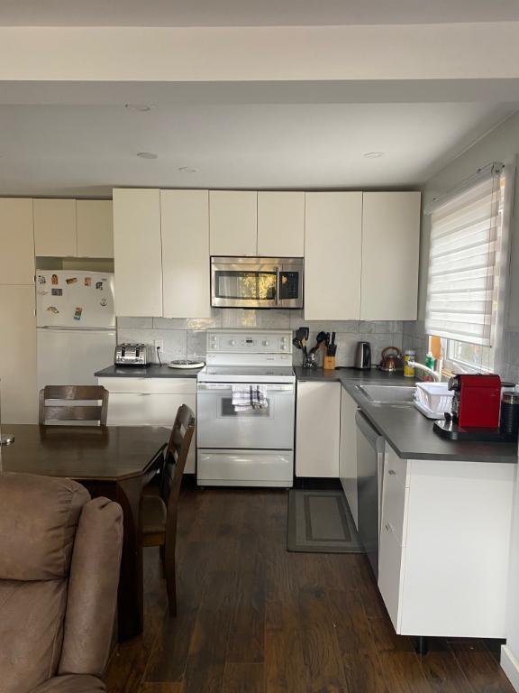 4 1/2 IMMEDIATE - 2E ETAGE - LASALLE | 3181757