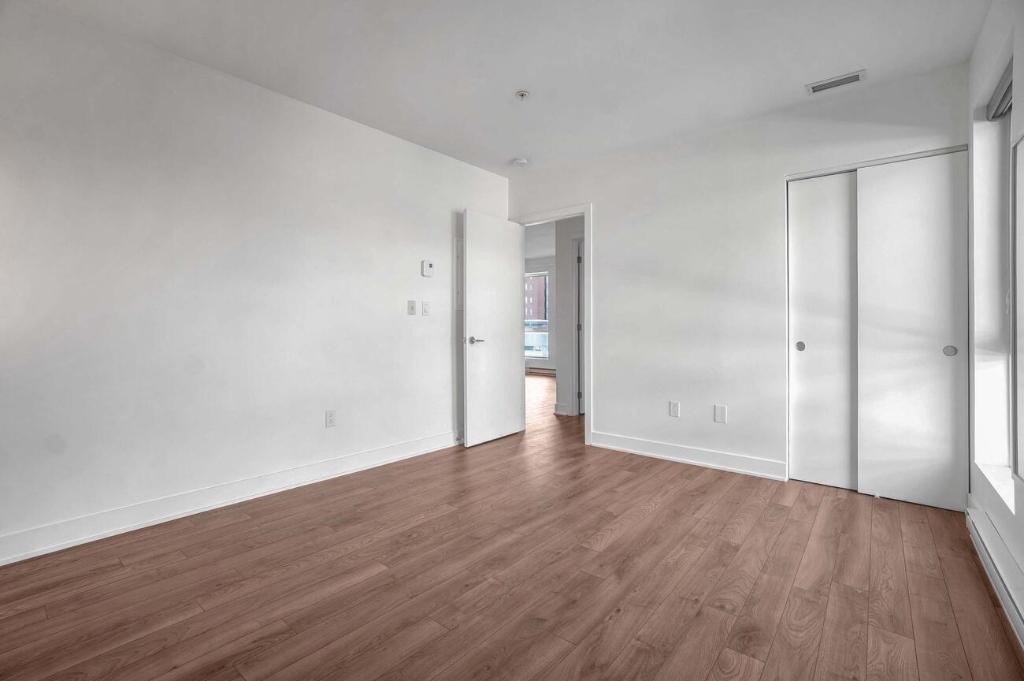 4 1/2 Montréal Downtown 700 sq.ft - 2 beds, 1 bath | 3181766