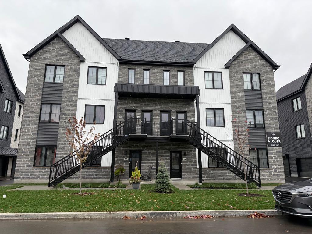 Beau et grand 5 1/2 à louer | 3181768