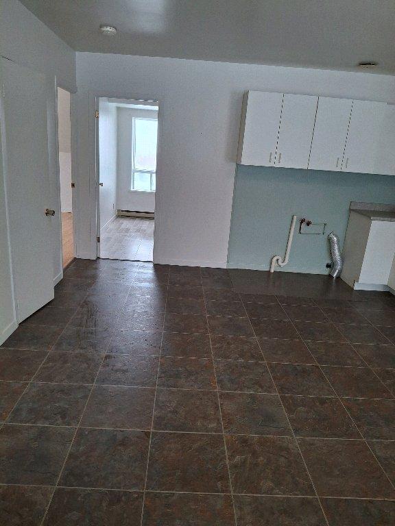 4etdemi a louer a st louis du ha ha pas chauffer pas éclairé pas chien 2eme étage | 3181953