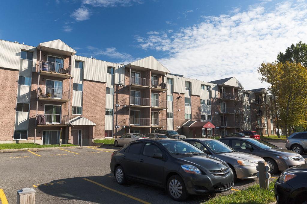 4 1/2 Vanier -ascenseur- proche des commodités- libre immédiatemment | 3199576