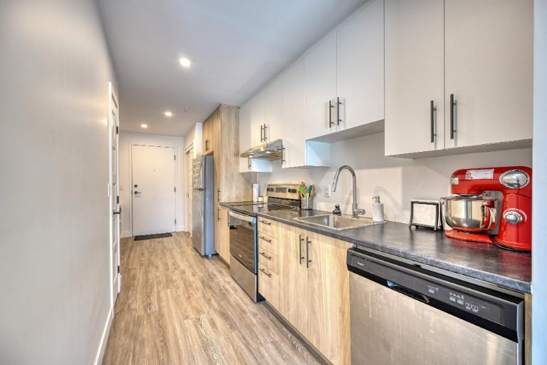 Superbe studio tres spacieux et Coquet | 3181969