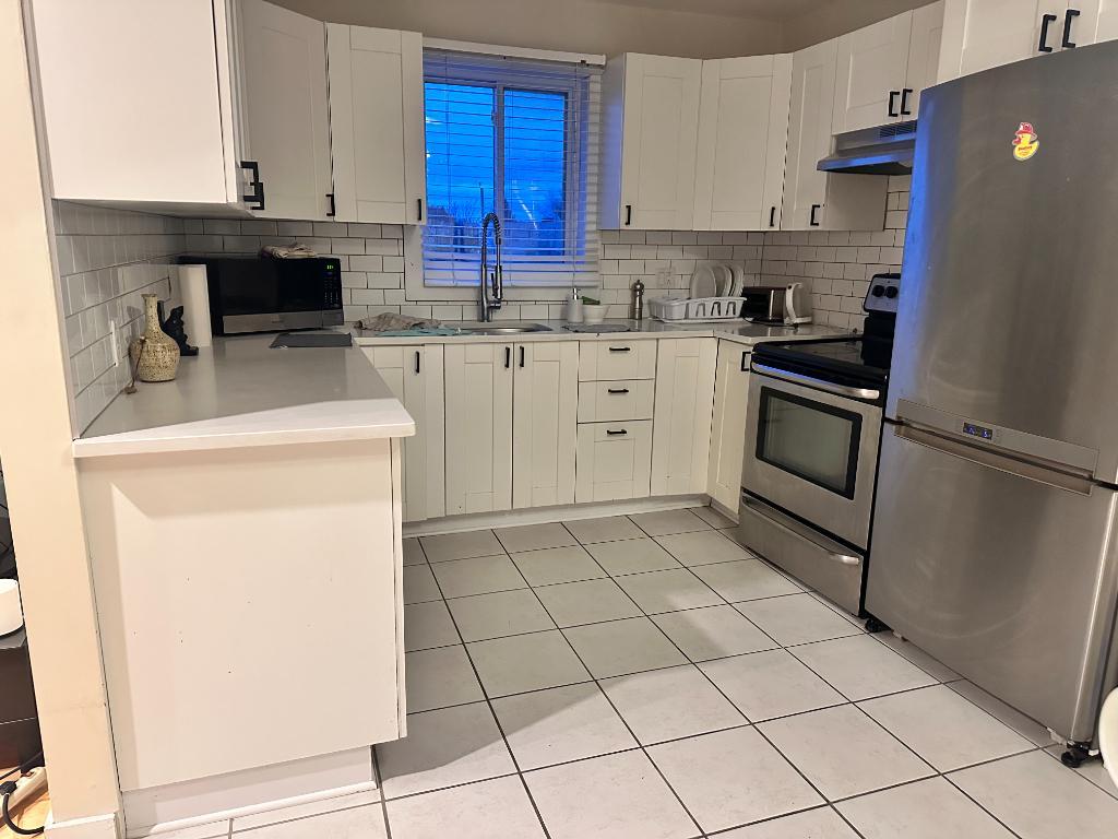 Appartement Meublé 4 1/2, 2 CH à Laval Chomedey | 3182043