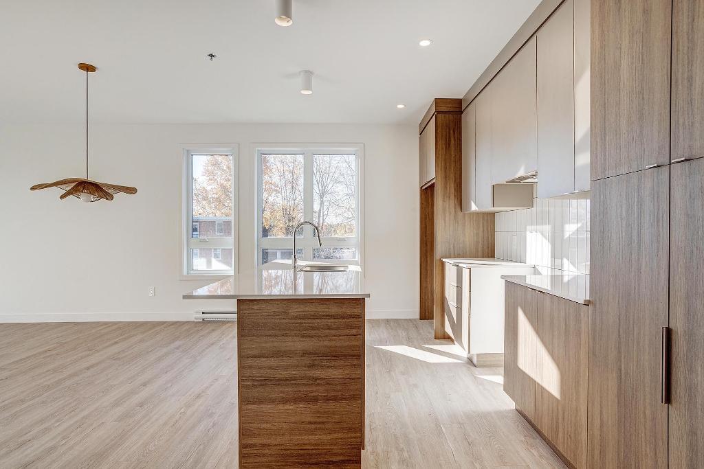 IMMEUBLE 55 ans et plus - 4 1/2 STATIONNEMENT INTÉRIEUR - ASCENSEUR | 3182235