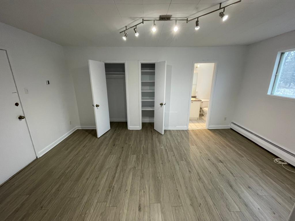 À Louer 2 1/2 | 3182802