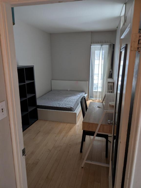 Grand 5 1/2 à Montréal Bien située | 3182957