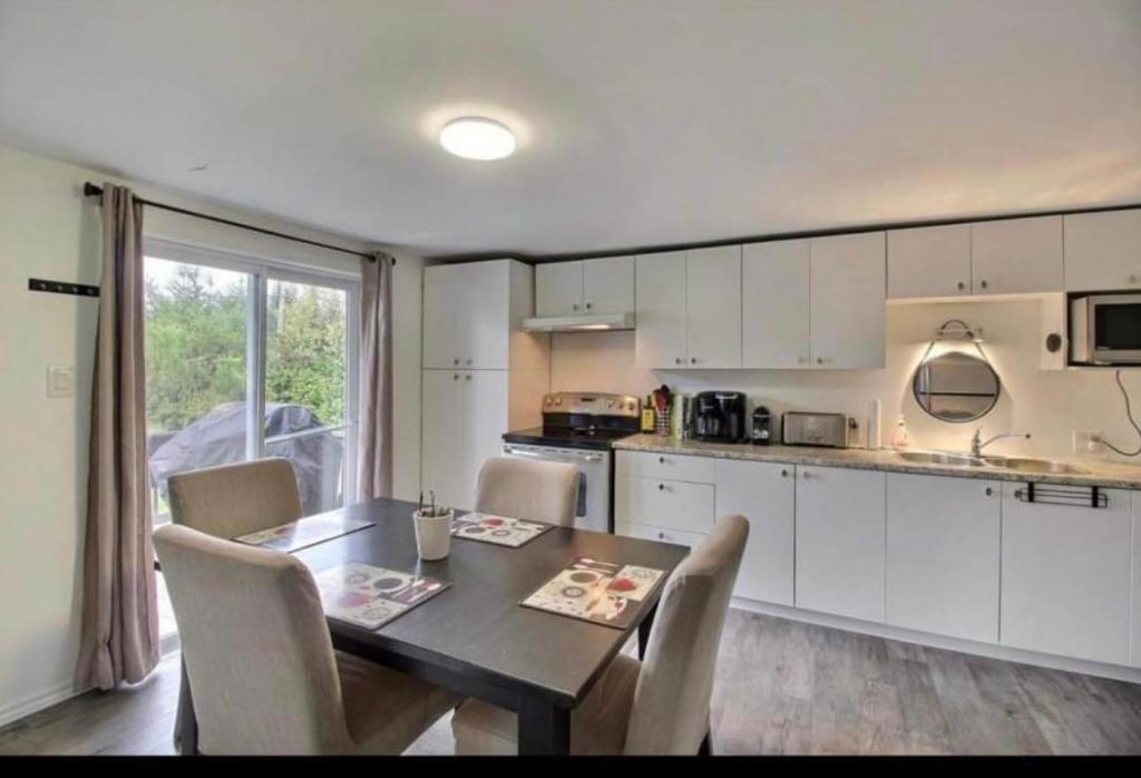 Logement a louer tout inclus 5 1/2 (3 Chambres a coucher) | 3183335