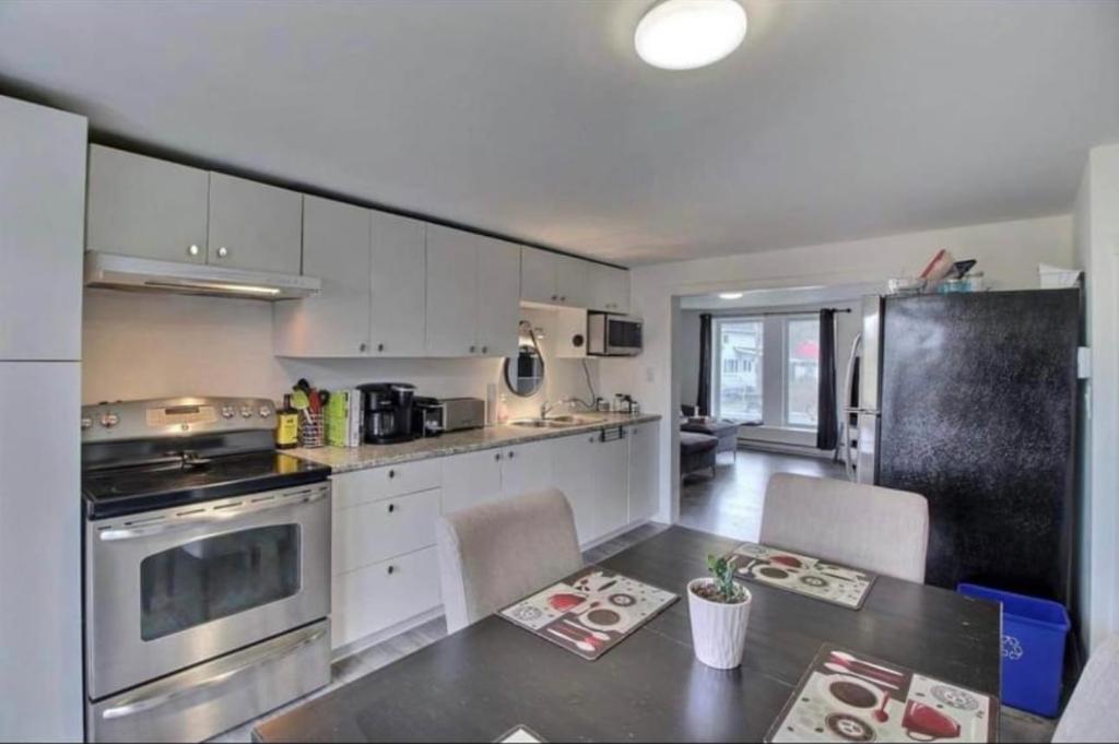 Logement a louer tout inclus 5 1/2 (3 Chambres a coucher) | 3183335