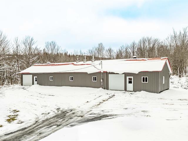 Adstock. Érablière de +-6200 entailles avec contingent acéricole de 18 149 lbs. | 3184583