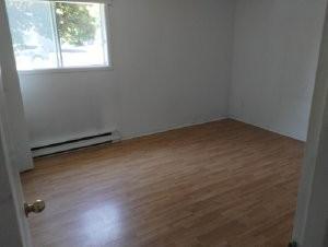 Logement 4 1/2 | 3183665