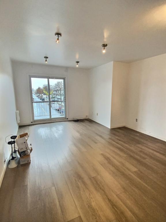 Saint Léonard- 4 1/2 avec stationnement-visite libre 23 novembre 2025 de 14:00-16:00 | 3183685