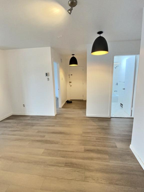 Saint Léonard- 4 1/2 avec stationnement-visite libre 23 novembre 2025 de 14:00-16:00 | 3183685