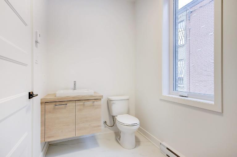 Grande maison de ville sur 3 étages 3CAC 1384 p2 - Disponible | 3183760