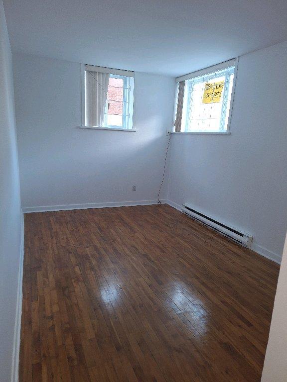 grand 3,5 +1 piece 8x9,RÉNOVÉ 3PLEX VIEUX-LONGUEUIL | 3184029