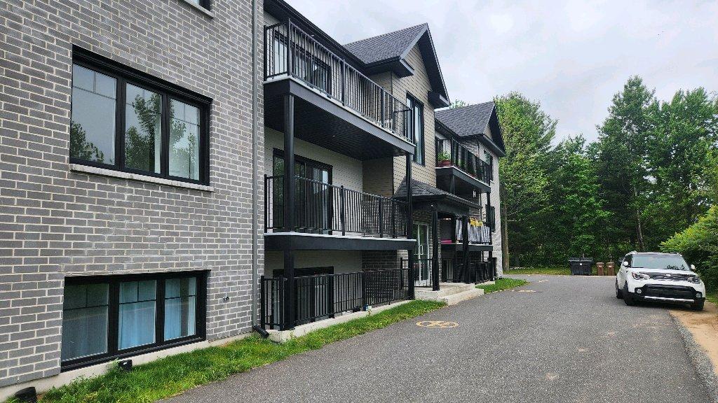 5 1/2 à louer immédiatement | 3184036