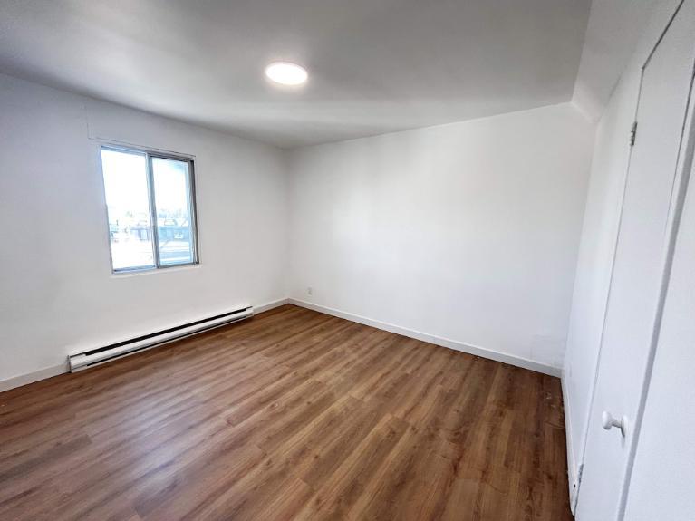 2 CH - 1 SDB - Montreal - $1,095 /mo | 3184424