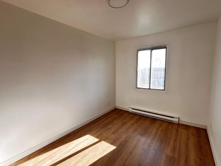 2 CH - 1 SDB - Montreal - $1,095 /mo | 3184425