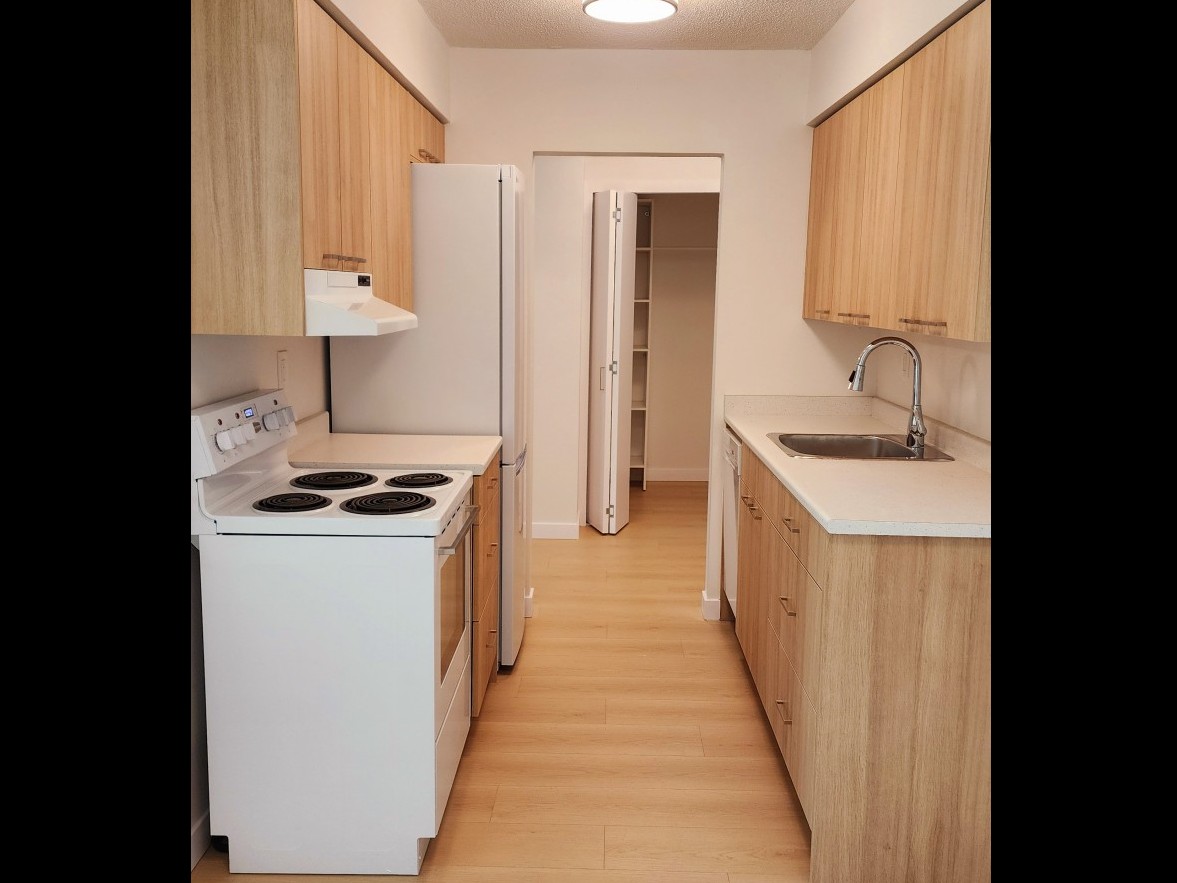 Fairview court Holdings | 3184479