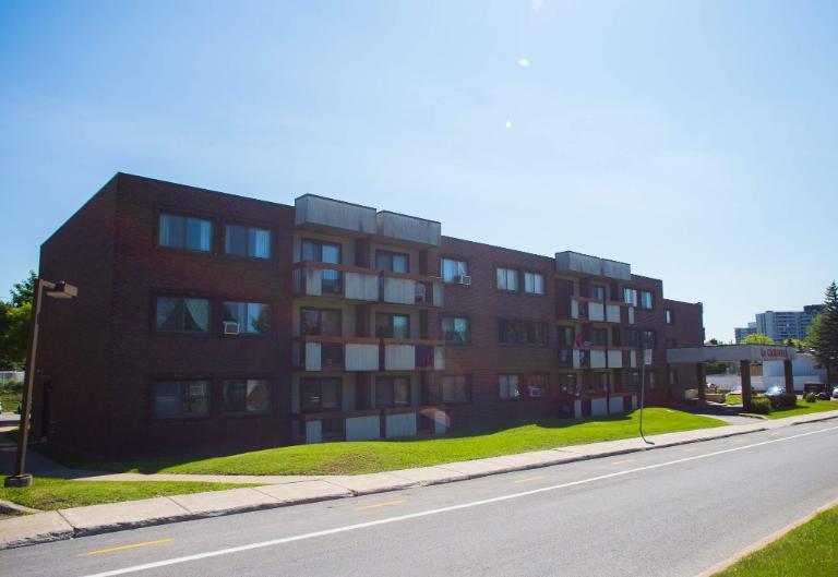 2 CH - 1 SDB - Laval - $1,150 /mo | 3184891