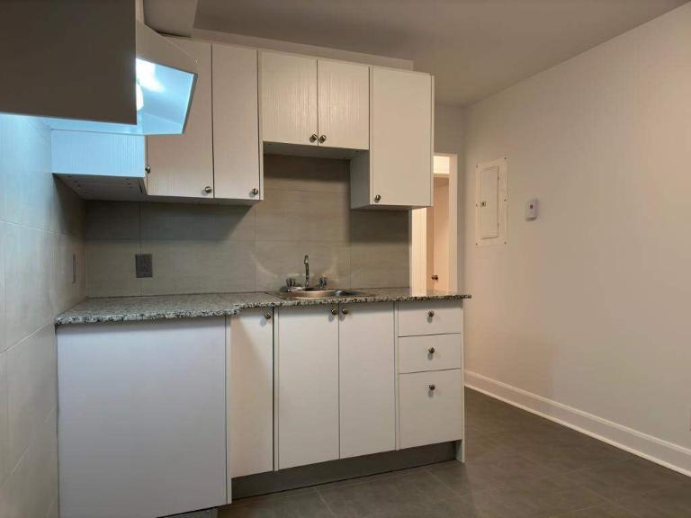 2 CH - 1 SDB - Montréal - $1,335 /mo | 3184899