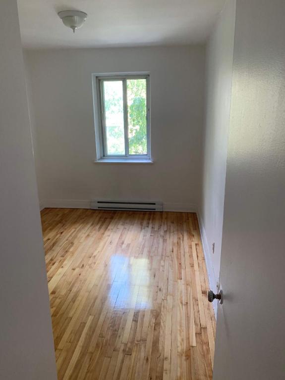 2 CH - 1 SDB - Montréal - $1,335 /mo | 3184900