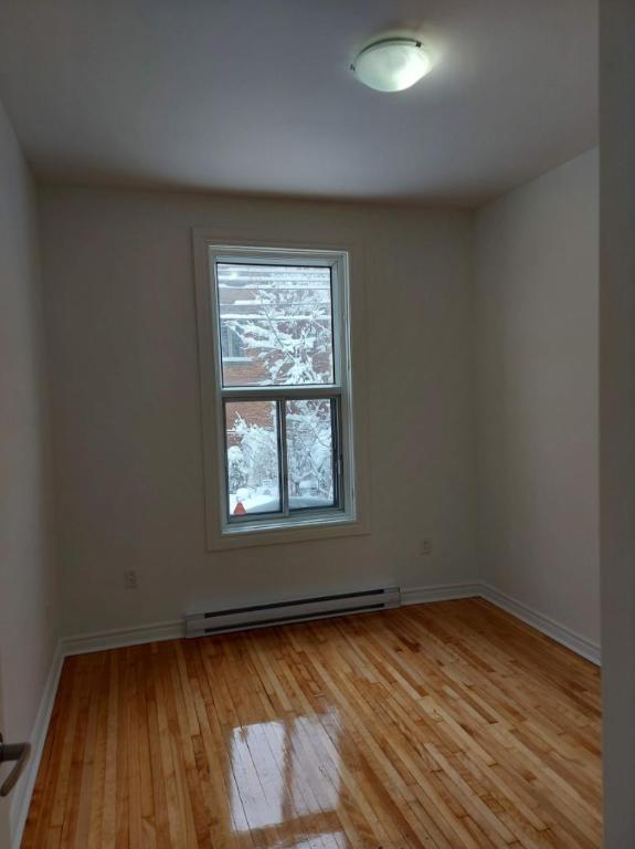 2 CH - 1 SDB - Montréal - $1,210 /mo | 3184904
