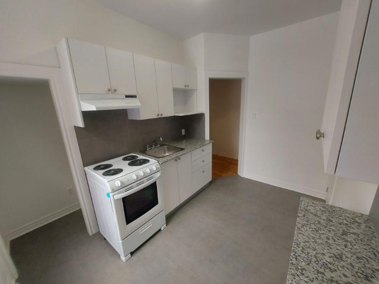2 CH - 1 SDB - Montréal - $1,210 /mo | 3184904