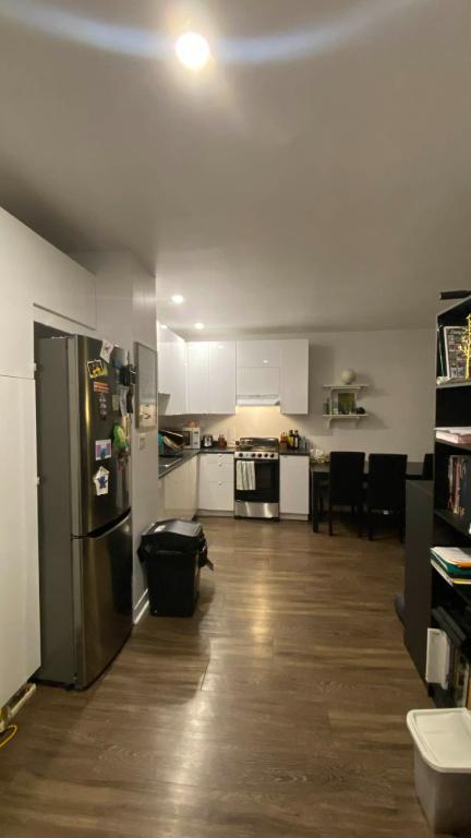 3 1/2 à louer pour 1er Janvier, 4 min à du metro, chauffé, parking disponible | 3184936