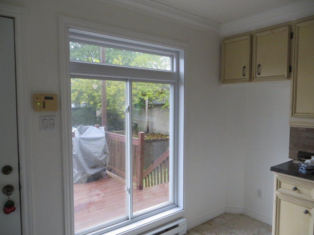 Logement à louer 6 1/2 sur 2 étages (Sous-sol et RDC). Propre et tranquille, on vient de le peinturer au complet en blanc, près de tout les services. | 3184947