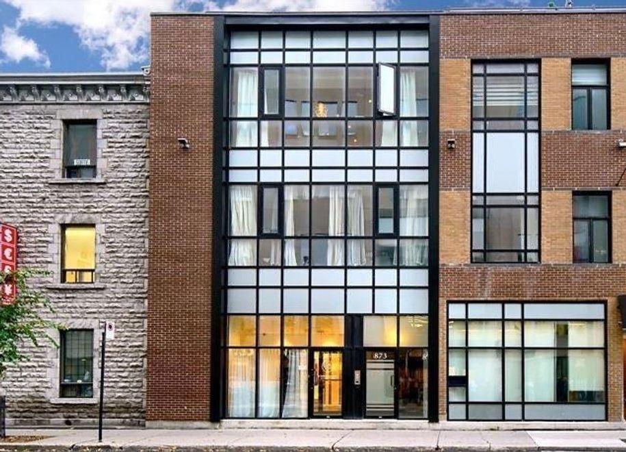 Condo luxueux et bien localisé à louer (Disponible) / Luxurious Condo well located condo for rent (Available) | 3185021