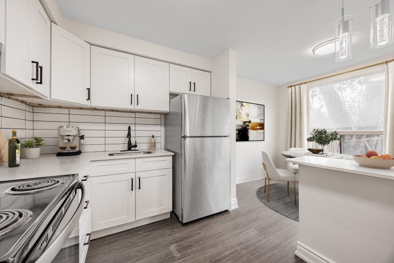 145 Elinor Avenue | 3185094