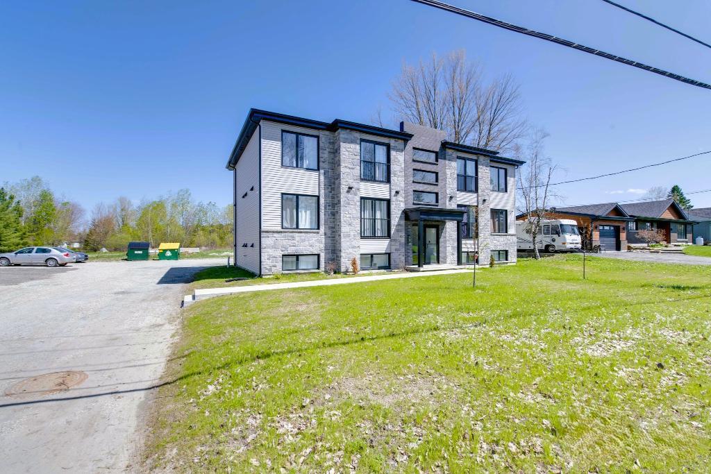 🏡 Paisible 4 ½ à louer – En face du golf de East Angus | 3185301