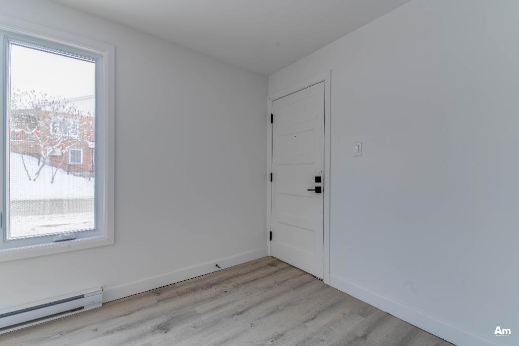 Beau 4 ½ lumineux – Immeuble tranquille et bien situé | 3185311