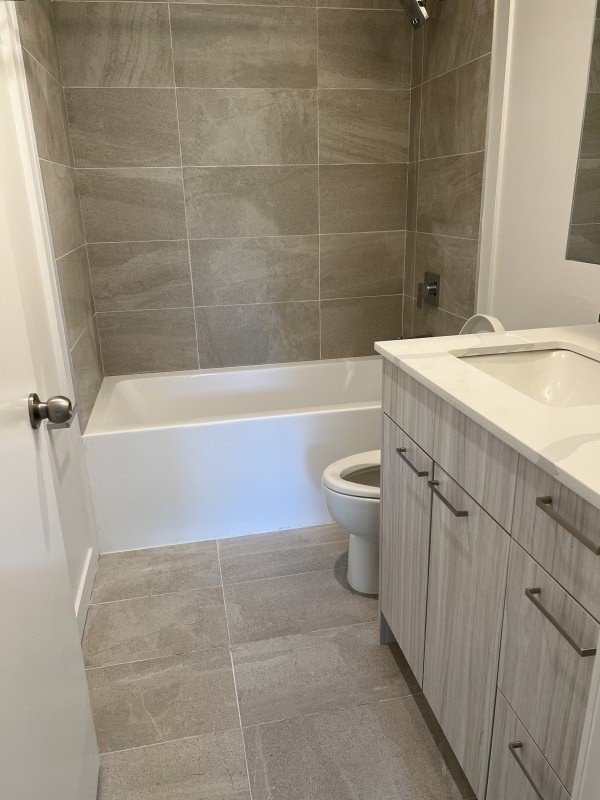 Gary Manor | 3185720