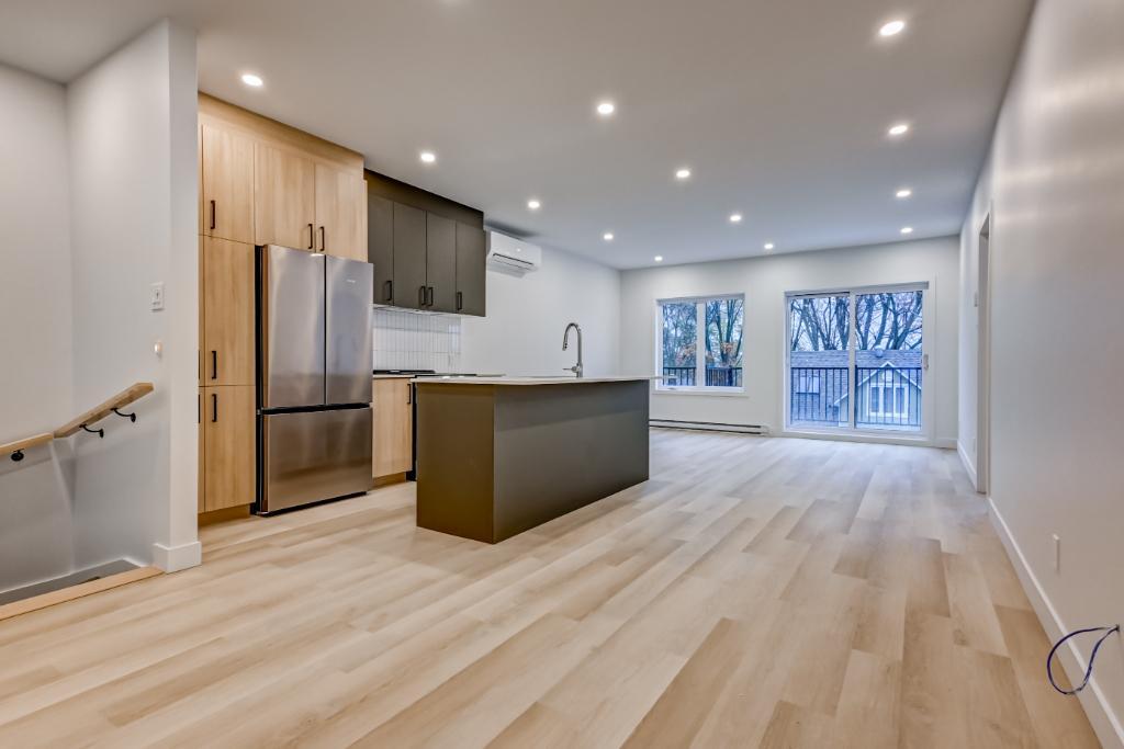 Superbe 6 ½ sur 2 étages à Deux-Montagnes (Environ 1600 pc) (secteur REM) | 3185780