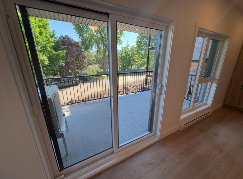 Immense 5 ½ (2 salles de bain dont 1 dans la chambre des maîtres) | 3185781