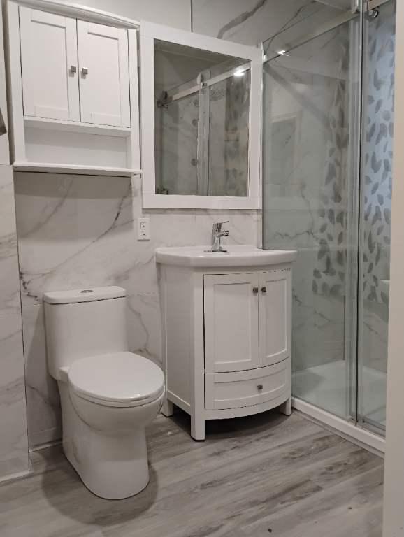 À louer 4 et demi entièrement rénové avec thermopompe, deux chambres fermées quartier tranquille | 3186067