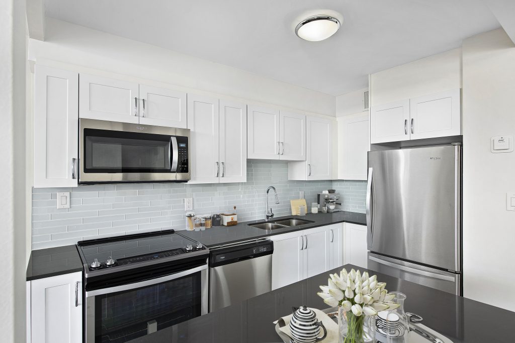 Kennedy Road Apartments | 3187192