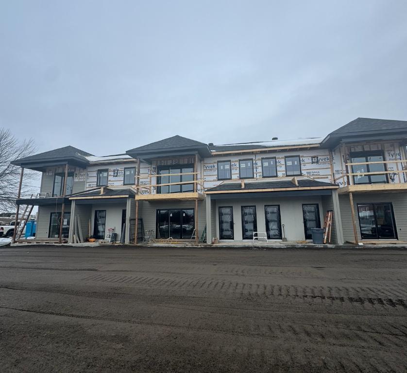 Grand logement 4 1/2 à louer à Maskinongé neuf | 3187253