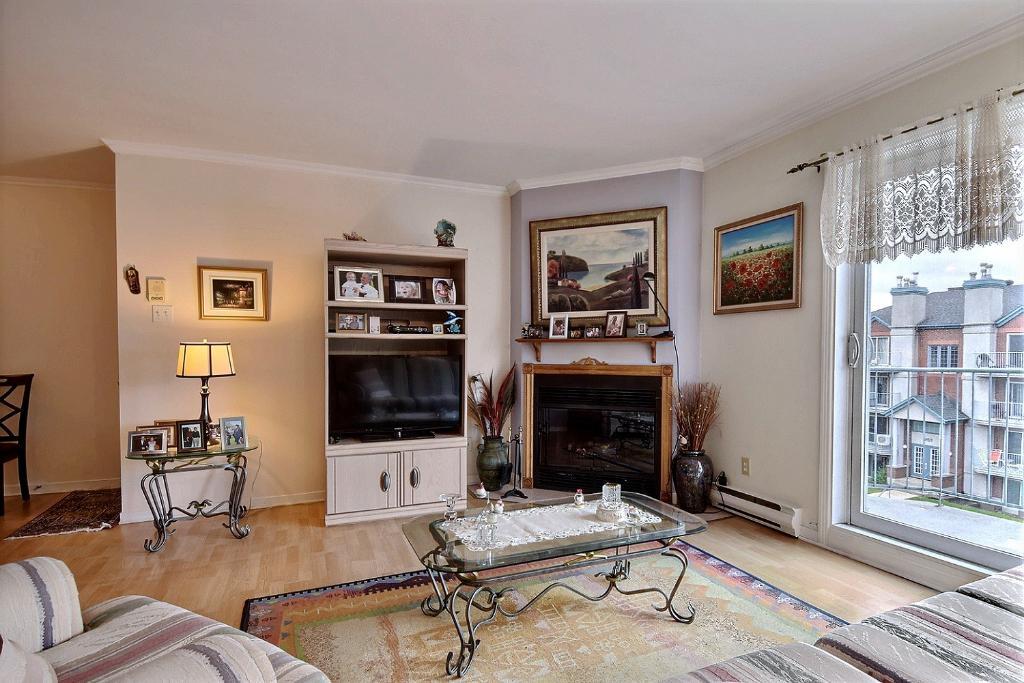 magnifique 4 1/2 dernier etage batiment 1992 | 3187303