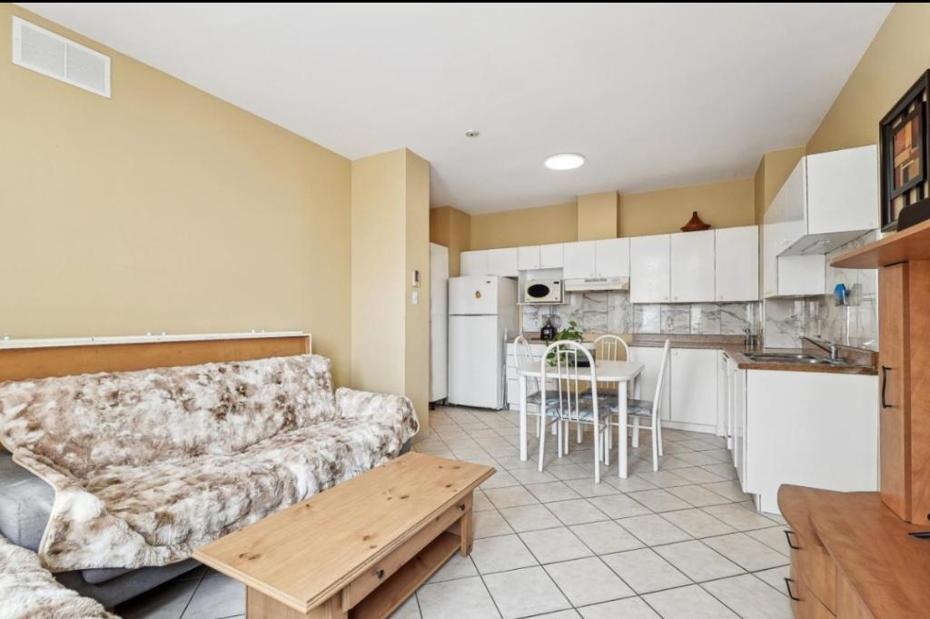 Charmant 3 1/2 à proximité de tout | 3187673