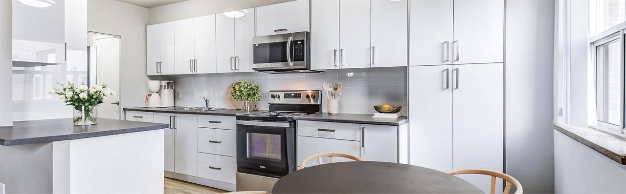 Upper Canada Drive | 3189210