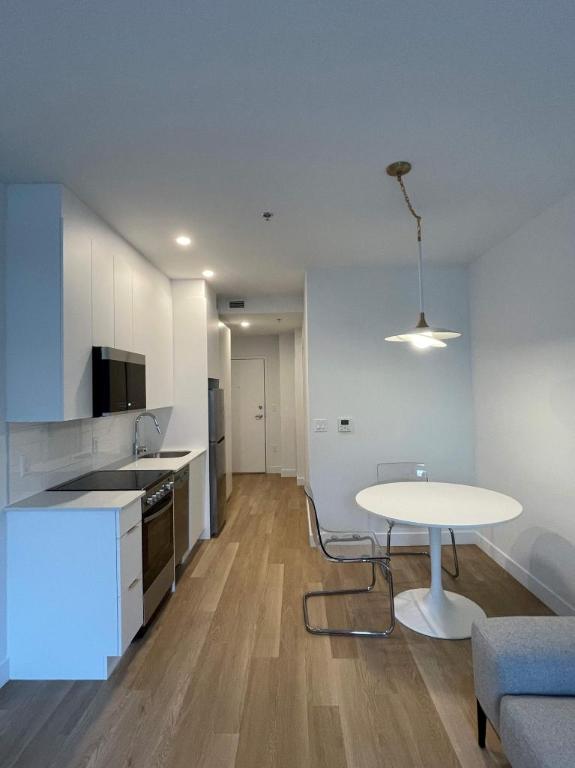 Studio - Montréal - $1,710 /mo | 3188108