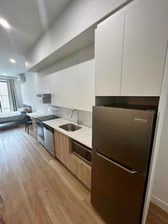 ✨ Loft meublé à louer – Bishop Embassy (Centre-ville de MTL) ✨ | 3188111